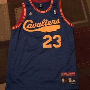 Cleveland Cavaliers LeBron throwback jersey